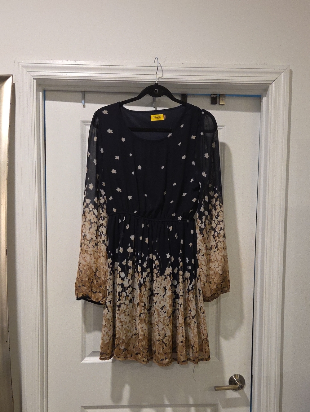 Max C London Long-Sleeve Floral Ombre Dress in Navy and Tan Size 14!